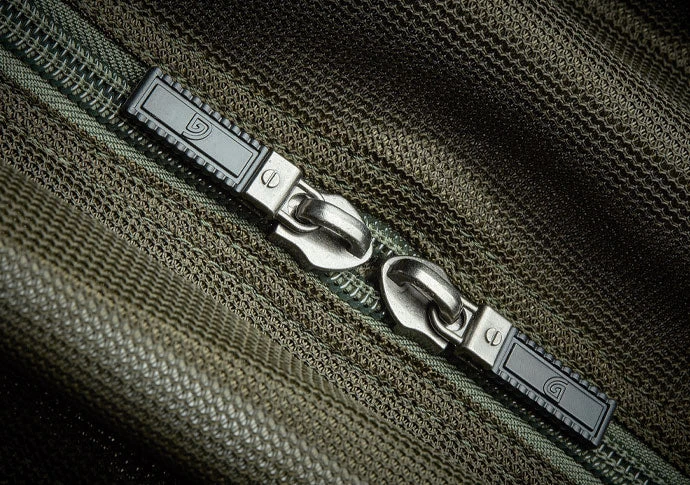 Trakker Sanctuary XL Retention Sling V2 Trakker Sanctuary XL Retention Sling V2 -Ians Fishing Tackle Sale 213421 2 5 sanctuary retention sling detail d