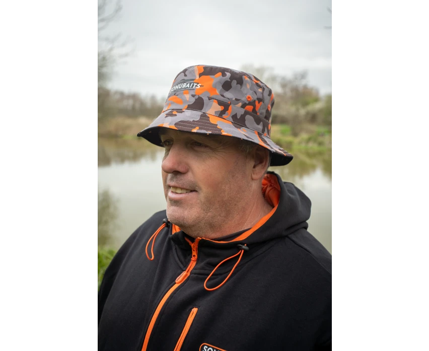 Sonubaits Reversable Bucket Hat Sonubaits Reversable Bucket Hat -Ians Fishing Tackle Sale sp s0880065 reversablebuckethat 006 inuse
